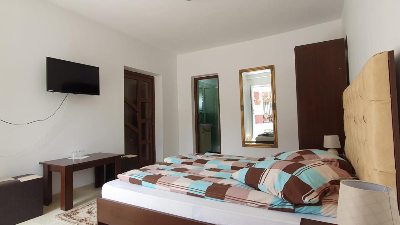La Mosu-N Retezat Guest House Nucsoara  Ngoại thất bức ảnh