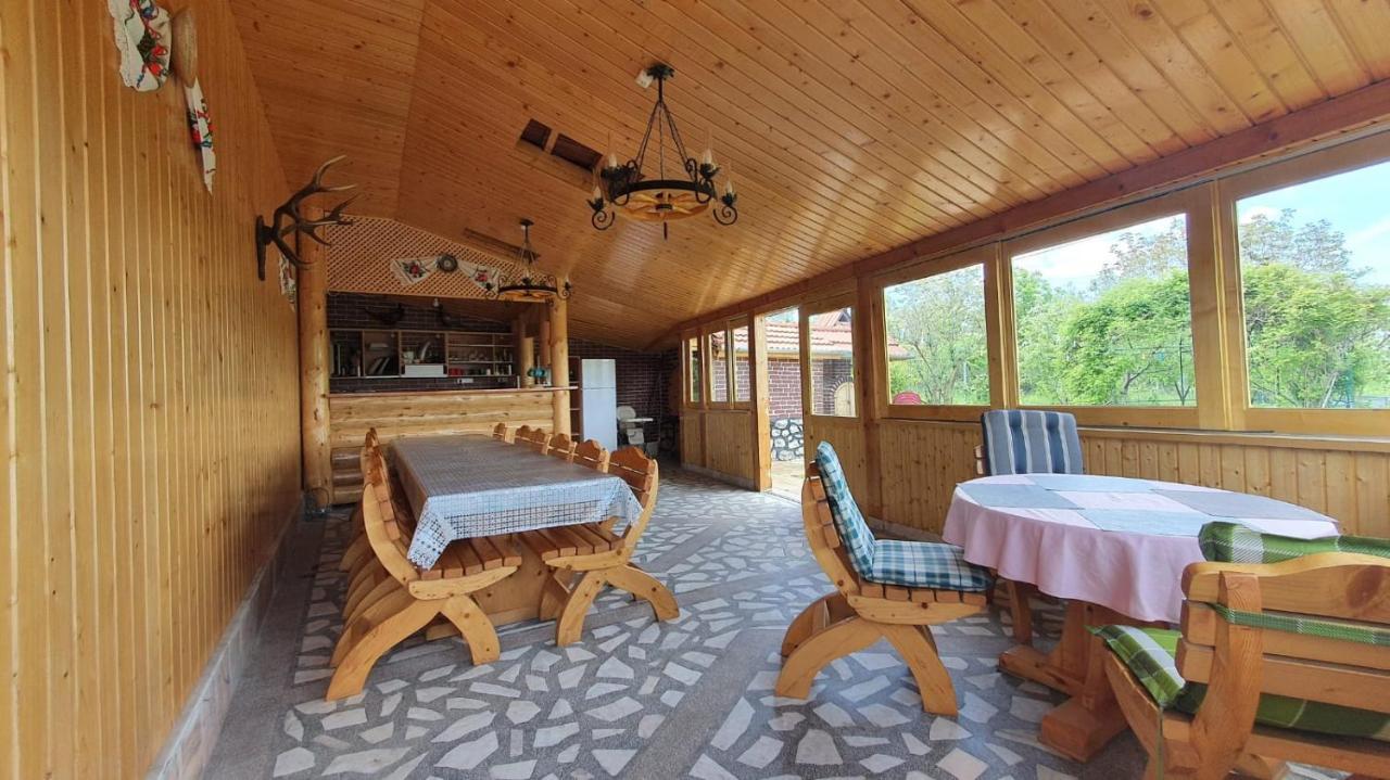 La Mosu-N Retezat Guest House Nucsoara  Ngoại thất bức ảnh