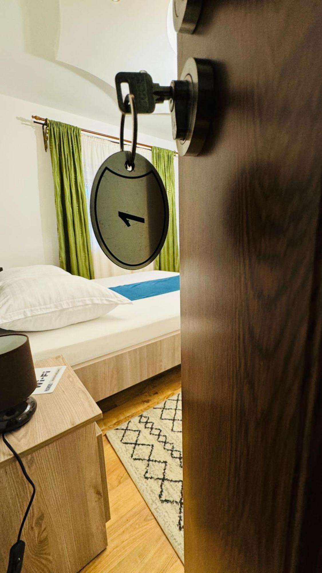 La Mosu-N Retezat Guest House Nucsoara  Ngoại thất bức ảnh